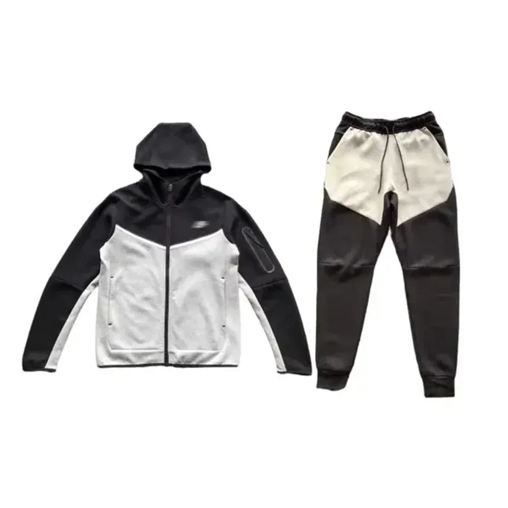 Nike Tech Fleece Black and Gray